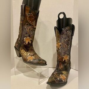 Crush by Durango 12” Rhinestone Embroidered Floral Western Cowboy Boots